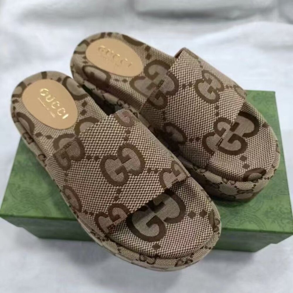 Gucci Angelina Platform Slide Sandal in Beige GG Canvas